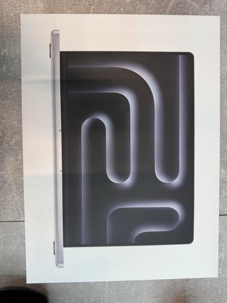 Nieuwe MacBook Pro Zilver - Ongeopend!, Computers en Software, Apple Macbooks, Nieuw, MacBook Pro, Onbekend, 1 TB of meer, 16 GB