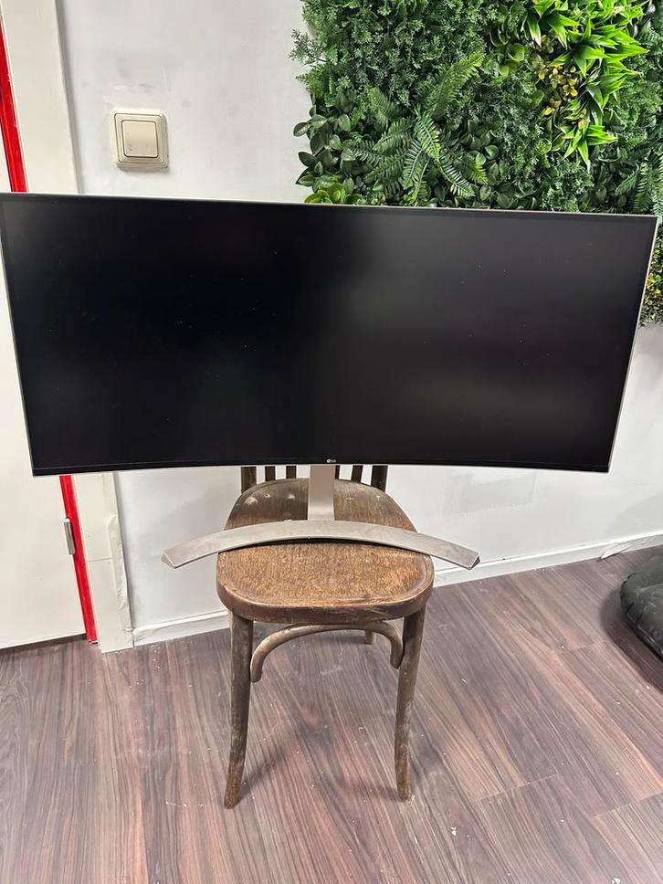 LG Monitor - Gebruikt, Computers en Software, Monitoren, Gebruikt, 61 t/m 100 Hz, DisplayPort, Gaming, Curved, LED, Full HD, 3 tot 5 ms