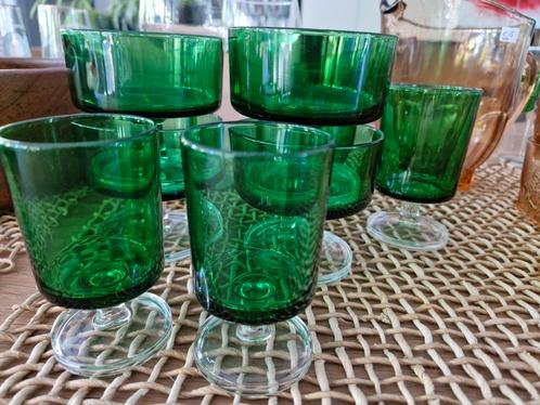 Luminarc groene coupes/glaasjes puntgaaf 1970s, Verzamelen, Glas en Borrelglaasjes, Zo goed als nieuw, Ophalen