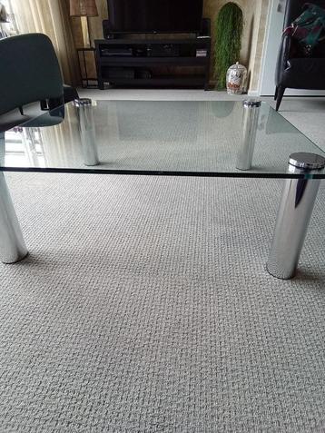 salontafel beschikbaar voor biedingen