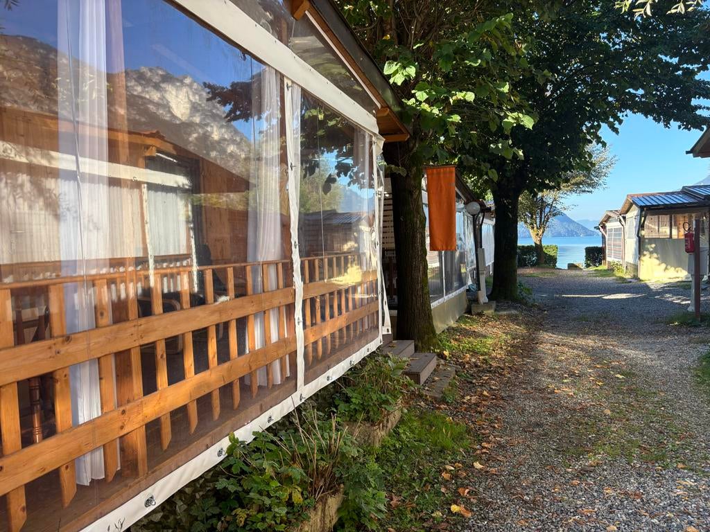 Vakantie Chalet in Porlezza, Italië, 35 meter van Luganomeer, 2 slaapkamers, Lombardije en Merengebied, Zwembad, Aan meer of rivier