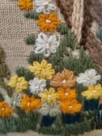 schilderij geborduurd met huis en bloemen, Ophalen of Verzenden, 'T Olde Gre-j, Info@toldegrej.nl, Endepoelstraat 20f Didam
