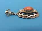 Gouden hanger met bloedkoraal                            G30, Gebruikt, Overige voorstellingen, ., Ophalen of Verzenden