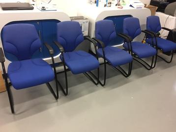 Vergaderstoelen Giroflex 64-7203- Donker Blauw beschikbaar voor biedingen