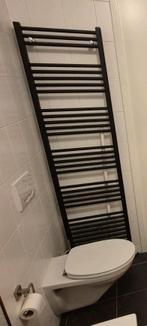 Badkamer design radiator zwart, Doe-het-zelf en Verbouw, Verwarming en Radiatoren, Ophalen, Gebruikt, Radiator, Minder dan 60 cm