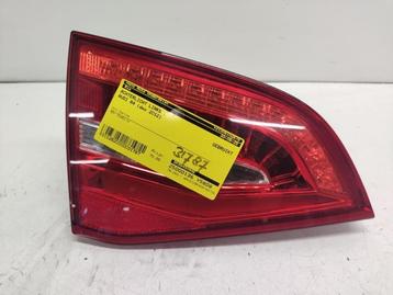 Achterlicht links van een Audi A4 beschikbaar voor biedingen