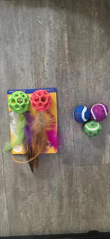 Katten speeltjes beschikbaar voor biedingen