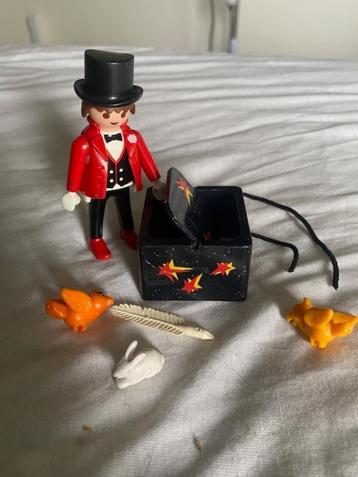 PLAYMOBIL 4667 Goochelaar beschikbaar voor biedingen