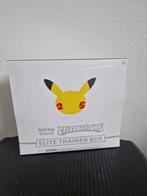 celebrations elite trainer box 25th (Harderwijk), Hobby en Vrije tijd, Verzamelkaartspellen | Pokémon, Ophalen of Verzenden, Zo goed als nieuw