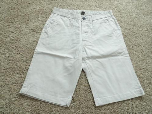 NIEUW 1 lichtgrijze korte spijkerbroek met zakken maat 36, Kleding | Heren, Broeken en Pantalons, Nieuw, Maat 46 (S) of kleiner