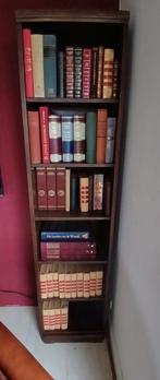 Mooie donker houten boekenkast, kast, evt met oude boeken, Ophalen, Met plank(en), Minder dan 50 cm, Gebruikt