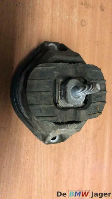Motorsteun rechts BMW 5 serie E60 E61 E63 E64 22116761090 beschikbaar voor biedingen