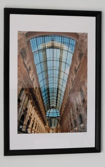 Architectuur foto's ingelijst beschikbaar voor biedingen