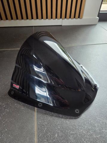 Ruit Aprilia Tuono gen1 2002 - 2005. Verhoogd. Getint. beschikbaar voor biedingen