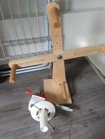 Wolmolen met een zelfgemaakte streng houder., Hobby en Vrije tijd, Breien en Haken, Ophalen of Verzenden, Zo goed als nieuw, Breien of Haken