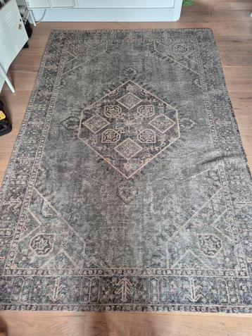 Vloerkleed 300x200 cm  beschikbaar voor biedingen