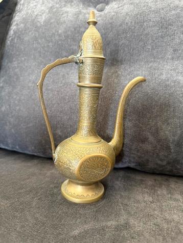 Vitage messing theepotje uit India of midden-oosten beschikbaar voor biedingen