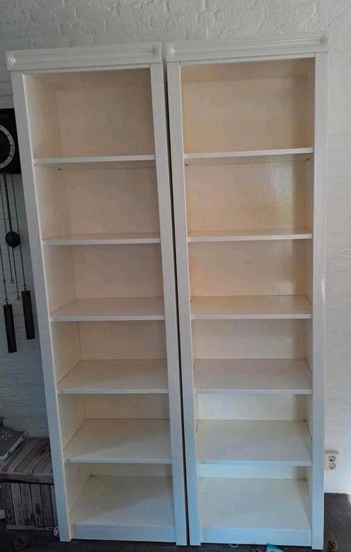 Boekenkast Wit - Klassiek, Huis en Inrichting, Kasten | Boekenkasten, Gebruikt, 50 tot 100 cm, 200 cm of meer, 25 tot 50 cm, Met plank(en)