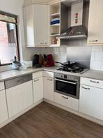 Complete keuken (nieuwe vaatwasser + combi oven), Huis en Inrichting, Keuken | Complete keukens, Ophalen, Zo goed als nieuw, Wit