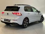 Volkswagen Golf 1.5 eTSI R-Line VOL H&K | Pano | IQ Light 12, Te koop, Huisgarantie, 5 stoelen, Benzine