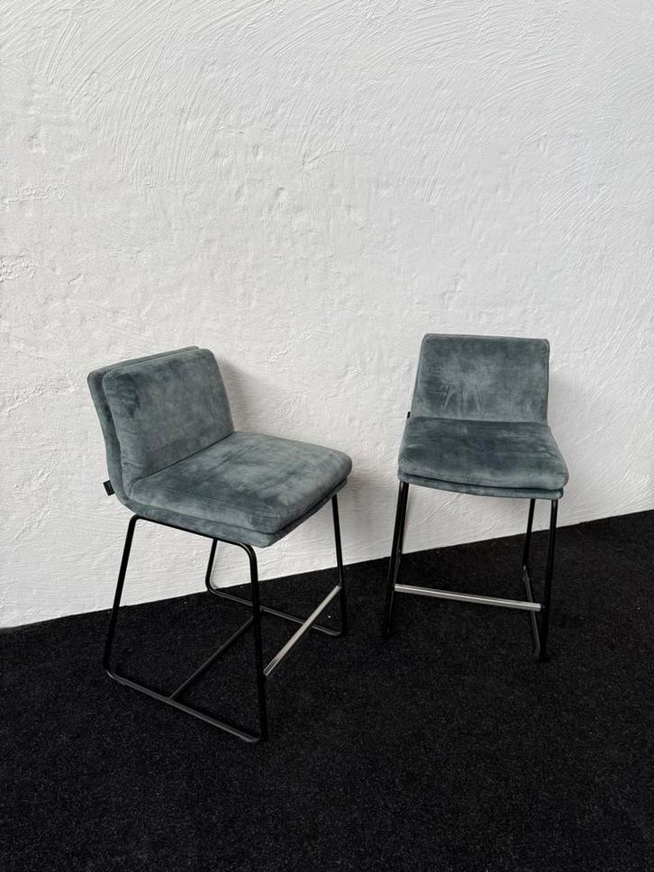 Set van 2 grijze barstoelen, Huis en Inrichting, Fauteuils, Gebruikt, Metaal, Minder dan 50 cm, Minder dan 75 cm, Ophalen of Verzenden