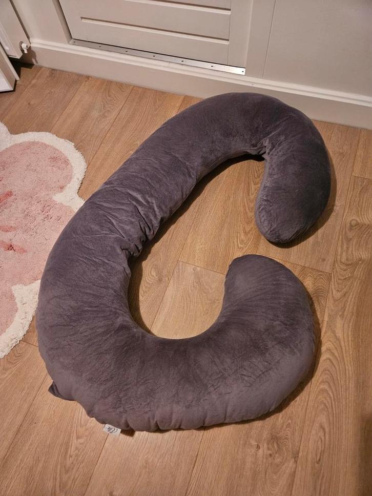 Voedingskussen zwangerschapskussen C-vorm baby newborn ZGAN, Kinderen en Baby's, Overige Kinderen en Baby's, Zo goed als nieuw