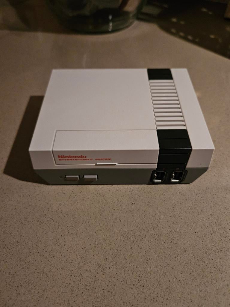 Nintendo NES Mini - Zonder doos, Spelcomputers en Games, Spelcomputers | Nintendo NES, Ophalen, Gebruikt, Met 1 controller, Met games