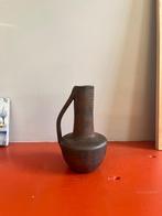 Vintage aardewerk mini vaasje, prachtige donkere terra kleur, Ophalen of Verzenden