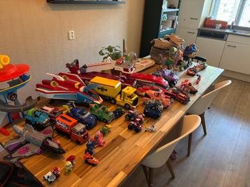 Paw patrol heel veel  beschikbaar voor biedingen