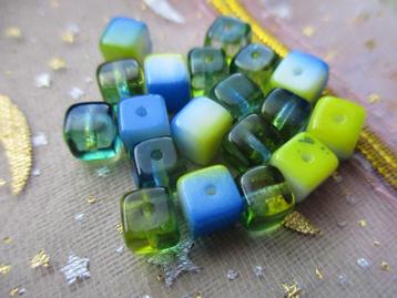 3047/ tsjechische crystal kubus kralern beschikbaar voor biedingen