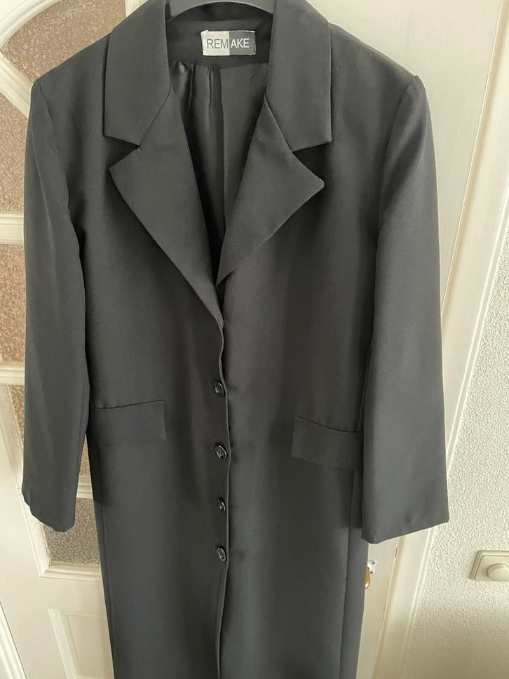 Jas zwart lang maat M, Kleding | Dames, Jassen | Winter, Nieuw, Zwart, Ophalen of Verzenden