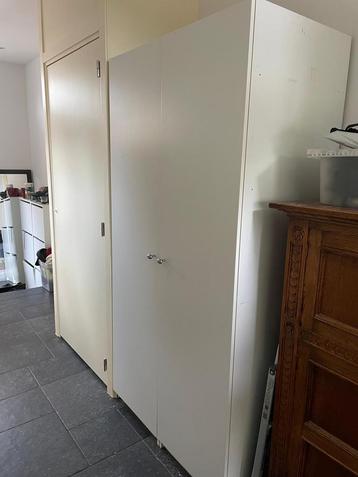 2 witte pax kasten incl bakken
