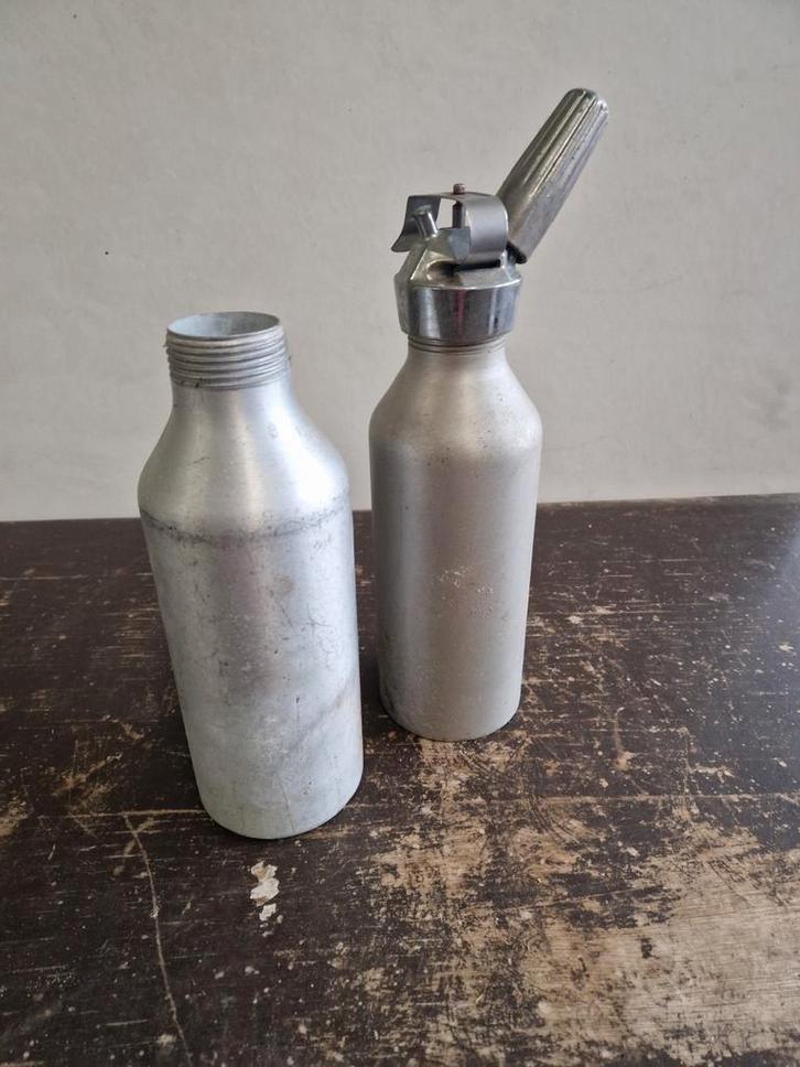 Ouderwetse Slagroomspuiten slagroomkidde, Huis en Inrichting, Keuken | Keukenbenodigdheden, Gebruikt, Ophalen of Verzenden