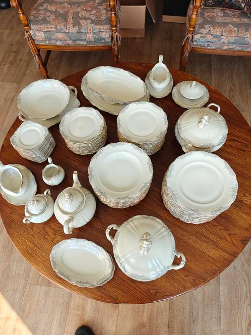 Hutschenreuther servies jaren 50-60, Antiek en Kunst, Antiek | Servies compleet, Ophalen of Verzenden