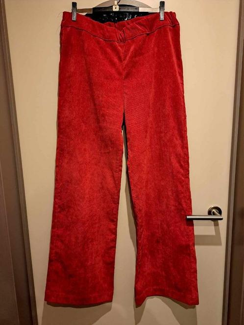 Sea Me Happy, handmade broek ribfluweel mt 40, Kleding | Dames, Broeken en Pantalons, Zo goed als nieuw, Maat 38/40 (M), Rood