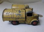 1954 Dinky Toys 252. 2 x BEDFORD REFUSE TRUCKS (Opknappers), Ophalen of Verzenden, Gebruikt, Bus of Vrachtwagen, Dinky Toys