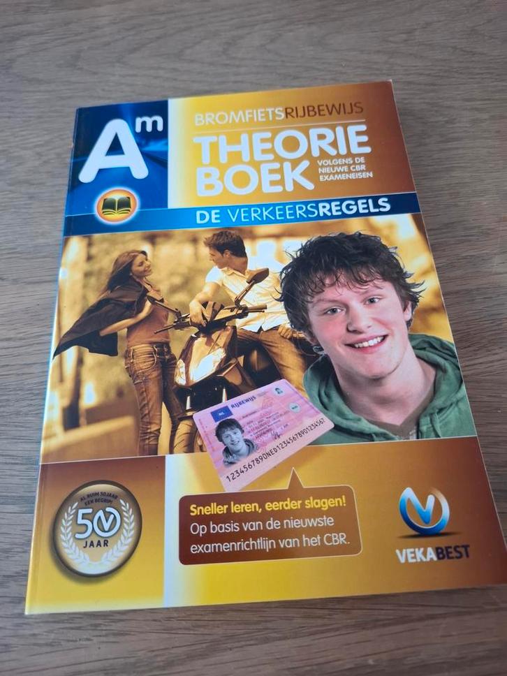 Theorieboek Rijbewijs Scooter/Brommer - Verkeersregels, Boeken, Auto's | Boeken, Zo goed als nieuw, Algemeen, Ophalen of Verzenden