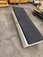 Wit Wicker Loungebed / ligbed - Showroommodel, Ophalen, Zo goed als nieuw, Wicker, Verstelbaar