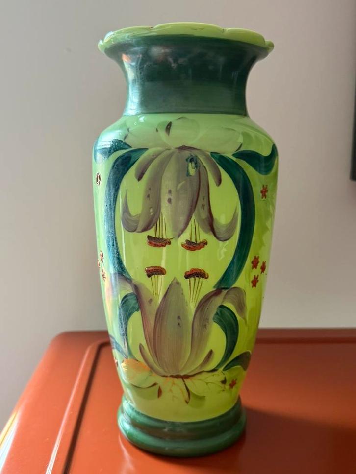 Opaline vaas antiek 28cm hoog, Antiek en Kunst, Antiek | Vazen, Ophalen of Verzenden
