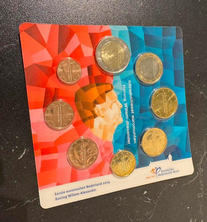 Muntset Oranjeset Herdenkingsmunten 2014 eerste euromunt, Postzegels en Munten, Munten | Nederland, Setje, Euro's, Koningin Beatrix