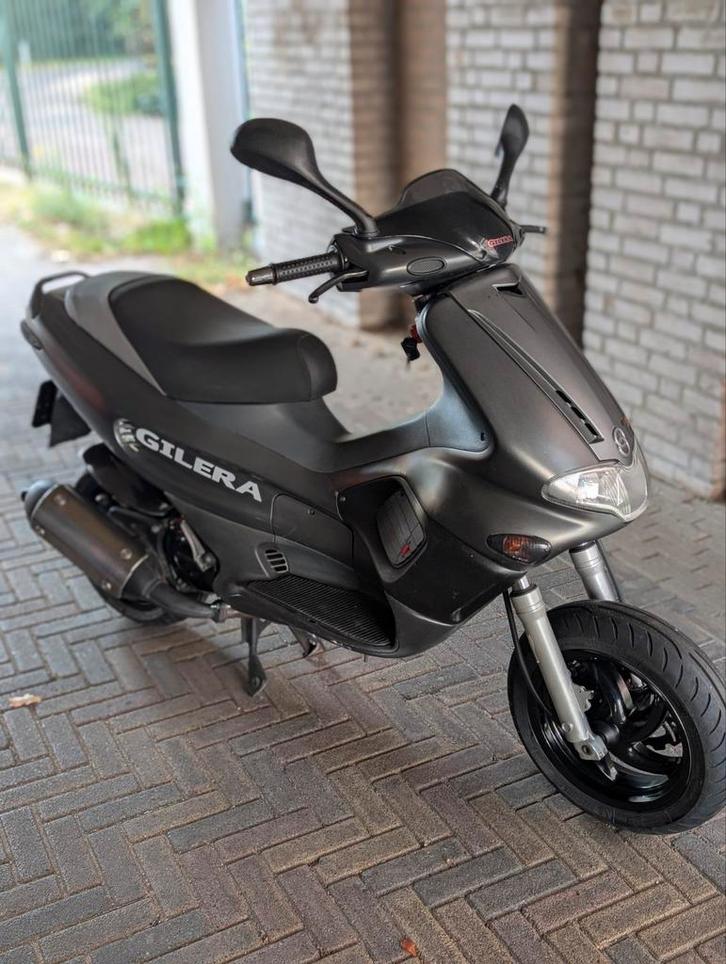 Gilera Runner 180cc DD, Fietsen en Brommers, Scooters | Piaggio, Zo goed als nieuw, Overige modellen, Ophalen