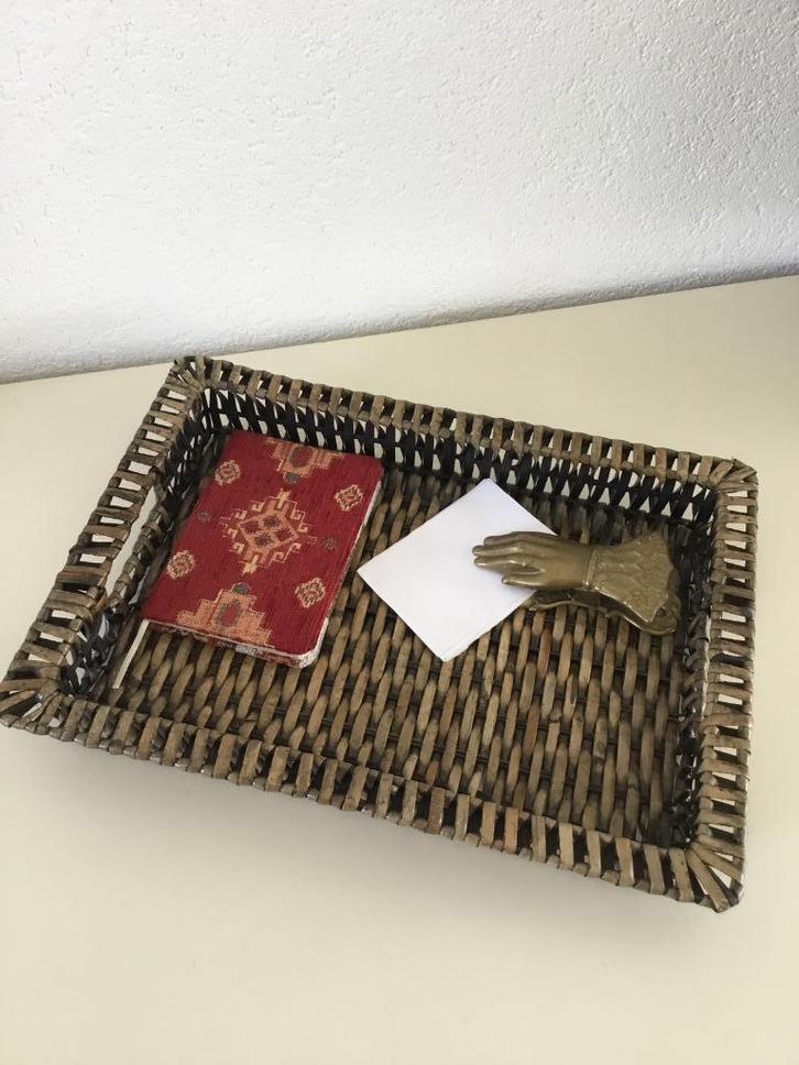 dienblad riet met twee handvaten 36,5 x 26 x 5,5 cm, Huis en Inrichting, Woonaccessoires | Dienbladen, Zo goed als nieuw, Overige materialen