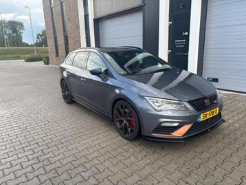 Seat Leon cupra 2.0 TSI 300PK 2017 Grijs beschikbaar voor biedingen