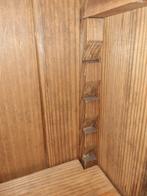 Prachtige Antieke Grenen Meiden Zuilen Kast, Ophalen