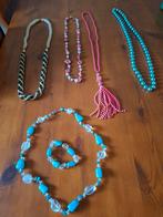 Brocante Kettingen en armband, Diversen, Rommelmarktspullen, Ophalen of Verzenden, Zo goed als nieuw