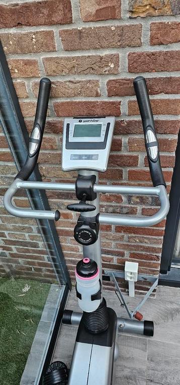 Home trainer fiets beschikbaar voor biedingen