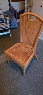 Rieten stoel, Ophalen, Bruin, Riet of Rotan, Eén