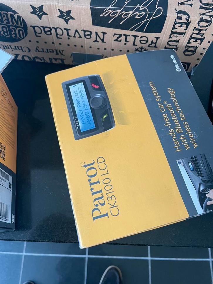 Parrot ck310 nieuw. Voor handsfree bellen.Inbouwen mogelijk, Auto diversen, Carkits, Zo goed als nieuw, Ophalen of Verzenden