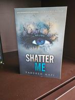 Shatter Me - Tahereh Mafi (Engels), Boeken, Science fiction, Ophalen of Verzenden, Zo goed als nieuw
