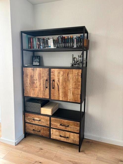 Wandkast super stevig, Huis en Inrichting, Kasten | Wandmeubels, Zo goed als nieuw, 200 cm of meer, Minder dan 150 cm, 25 tot 50 cm